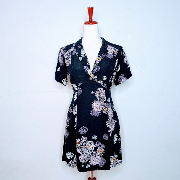 Free People‎ Hawaii Black Floral Mini Dress Size XS - Picture 8 of 12